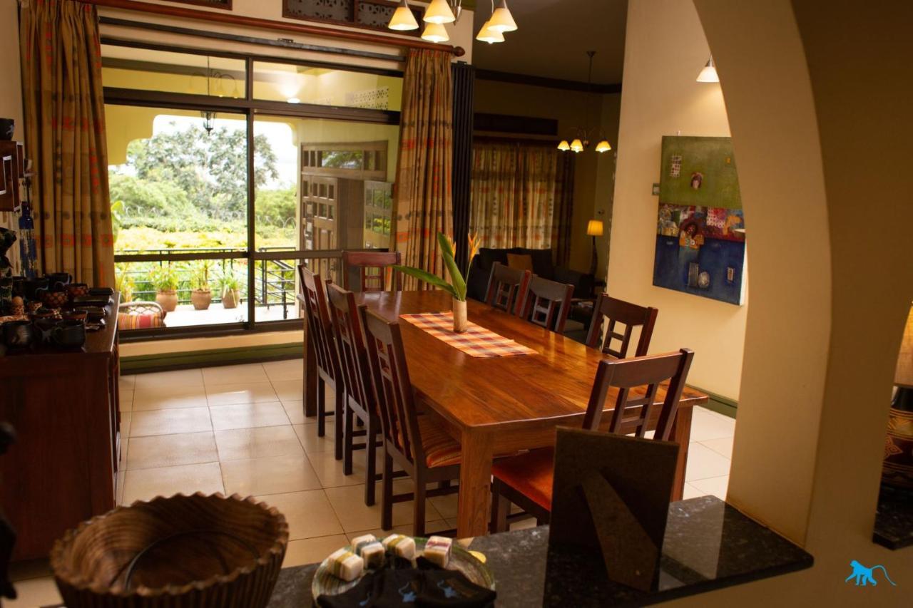 BlueMonkey Guesthouse Entebbe Extérieur photo